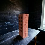 Облицовочный кирпич LAND BRICK рваный скала красный 250х100х65 мм