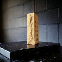 Облицовочный кирпич LAND BRICK рваный скала слоновая кость 250х100х65 мм